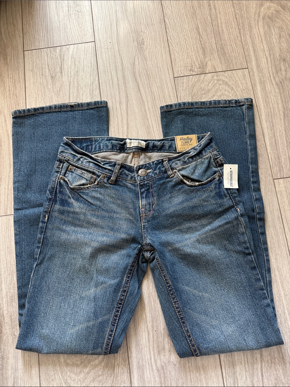 NWT Aeropostale Hailey Flare Curvy Fit Jeans Size 1/2 R
